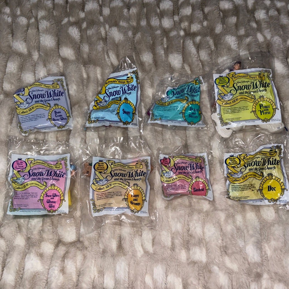 VTG McDonald's Snow White Happy Meal Toys 1992 Disney Complete Set Of 8 SEALED